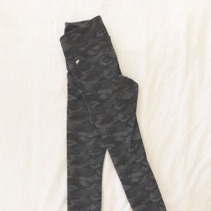 Camo leggings